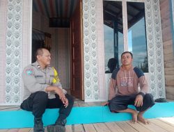 Polsek Sabangau Sampaikan Pesan Kamtibmas Saat Kunjungi Warga Kameloh Baru