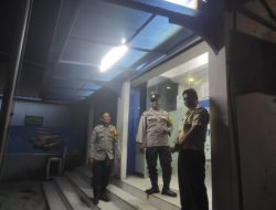 Polsek Bukit Batu Tinjau Kantor BRI Tangkiling, Pastikan Layanan Aman