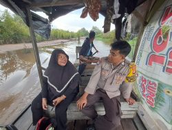 Dekatkan Diri dengan Warga, Bhabinkamtibmas Bereng Bengkel Gelar DDS dan Imbau Aktifkan Pos Kamling