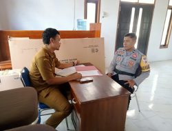 Bhabinkamtibmas Silaturahmi ke Kantor Desa Binaan