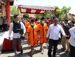Kapolda Kalteng Pimpin Konferensi Pers Pengungkapan 9,9 Kg Sabu, Hasil Ops Antik Telabang 2025