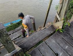 Piket Polsek Cek Debit Air Sungai Lamandau