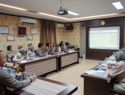 *Gelar Rapat Akselerasi Layanan, Rumkit Bhayangkara Palangka Raya Siap Tingkatkan Kapasitas Menuju RS Tingkat II*