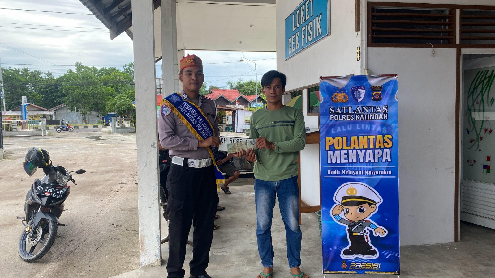 Polantas Menyapa, Unit Regident Berikan Pelayanan dan Edukasi Masyarakat