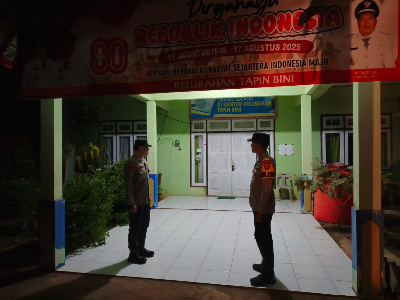 Hadir Di Tengah Masyarakat, Polsek Lamandau Patroli Dialogis Malam Cegah Gangguan Kamtibmas