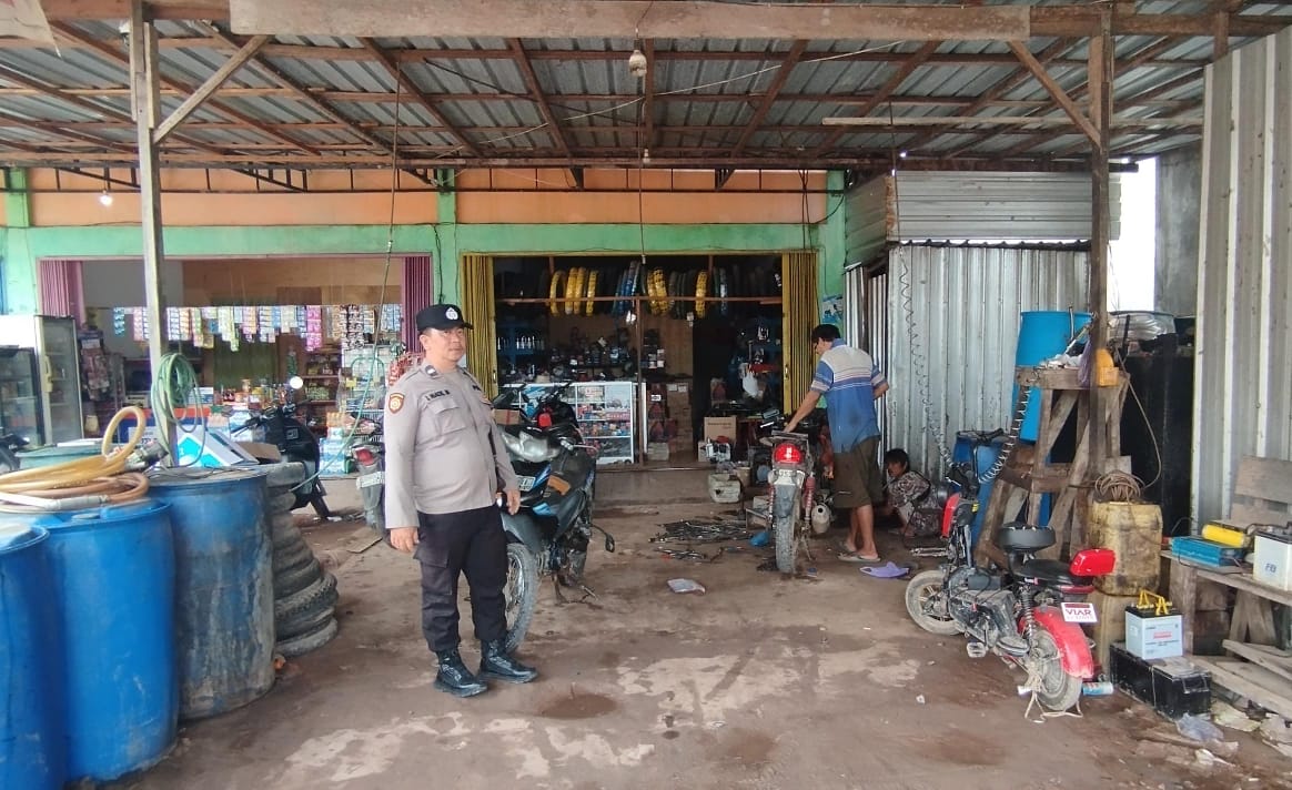 Personel Polsek melaksanakan Patroli di Wilkum Polsek Bulik