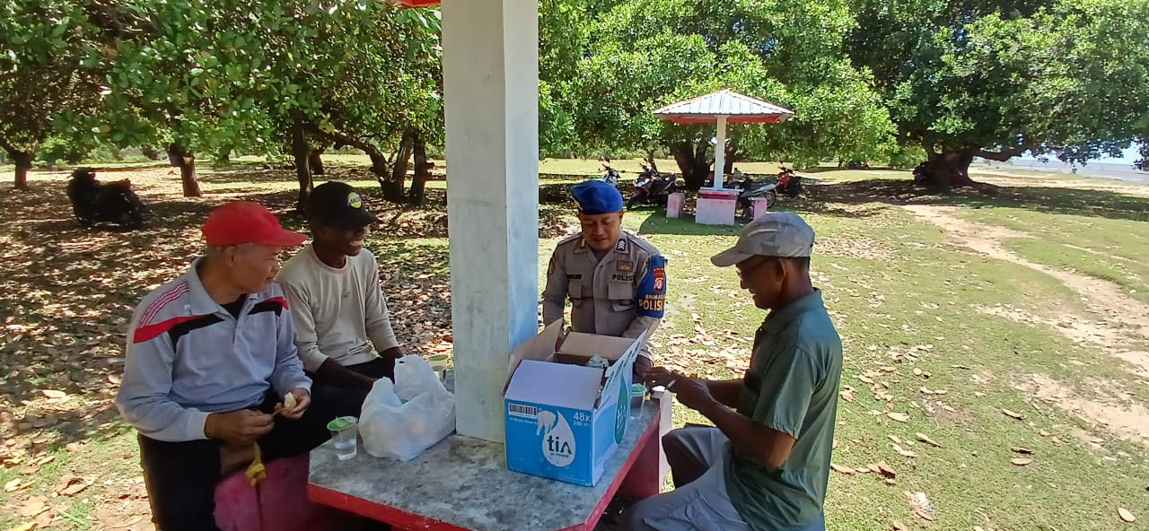 Polisi RW, Ditpolairud Polda Kalteng Jaga Situasi Kamtibmas Di Desa Kampung Keramat Das Katingan