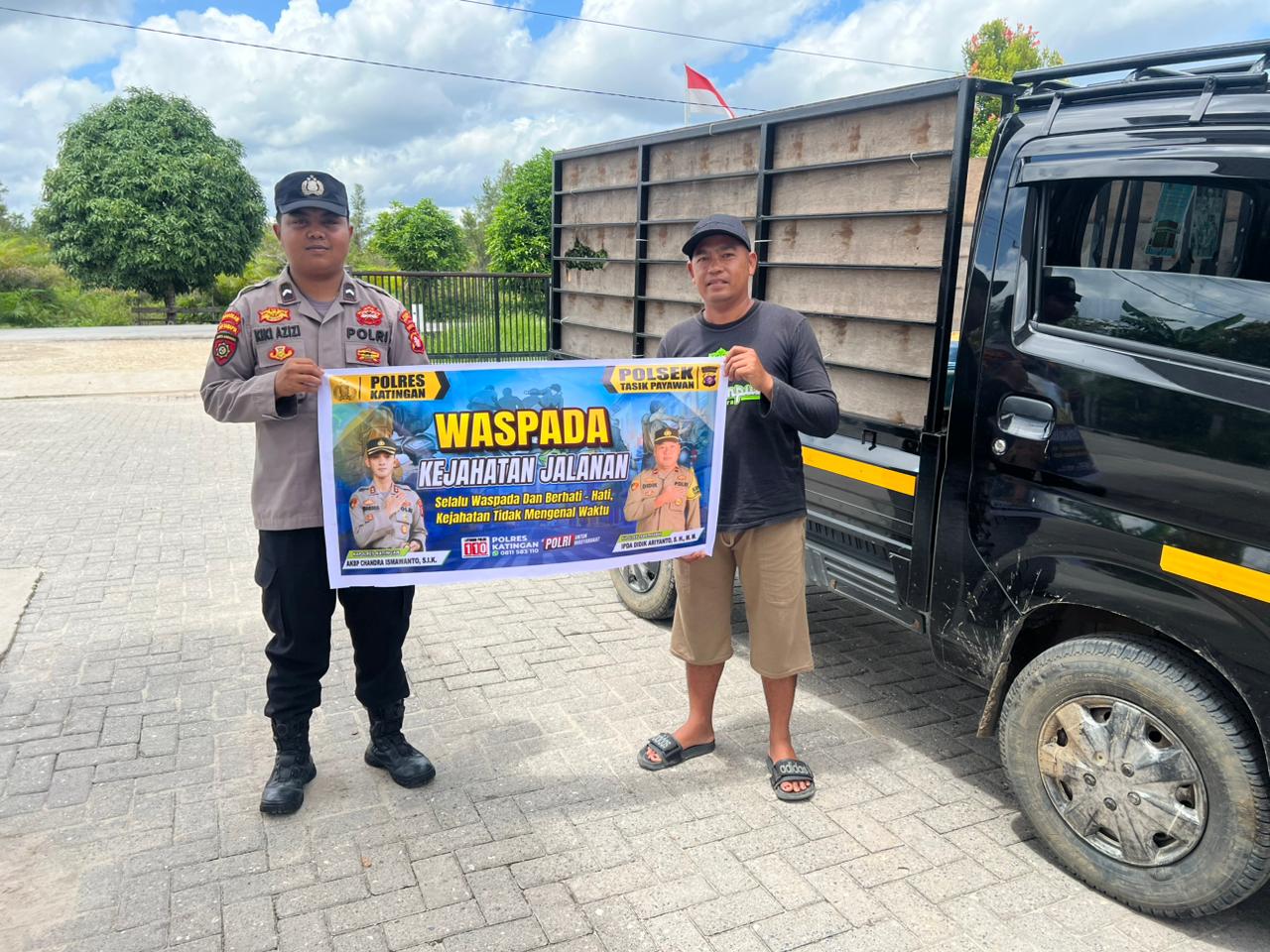 Waspada Curanmor, Polsek Tasik Payawan dan Kamipang Sosialisasi Spanduk 