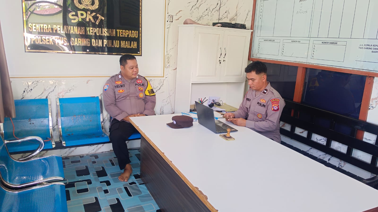 Tingkatkan Keamanan dan Pelayanan Markas Komando (Mako), Pers Polsek Marikit Laksanakan Stand By.