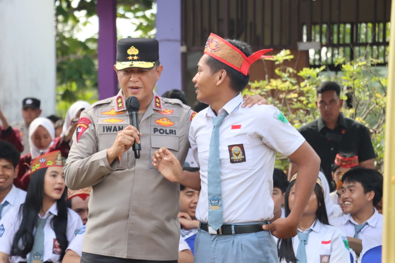 Kapolda Kalteng Sosialisasikan Layanan Call Center 110 dan Pamapta bagi Pelajar di Bartim