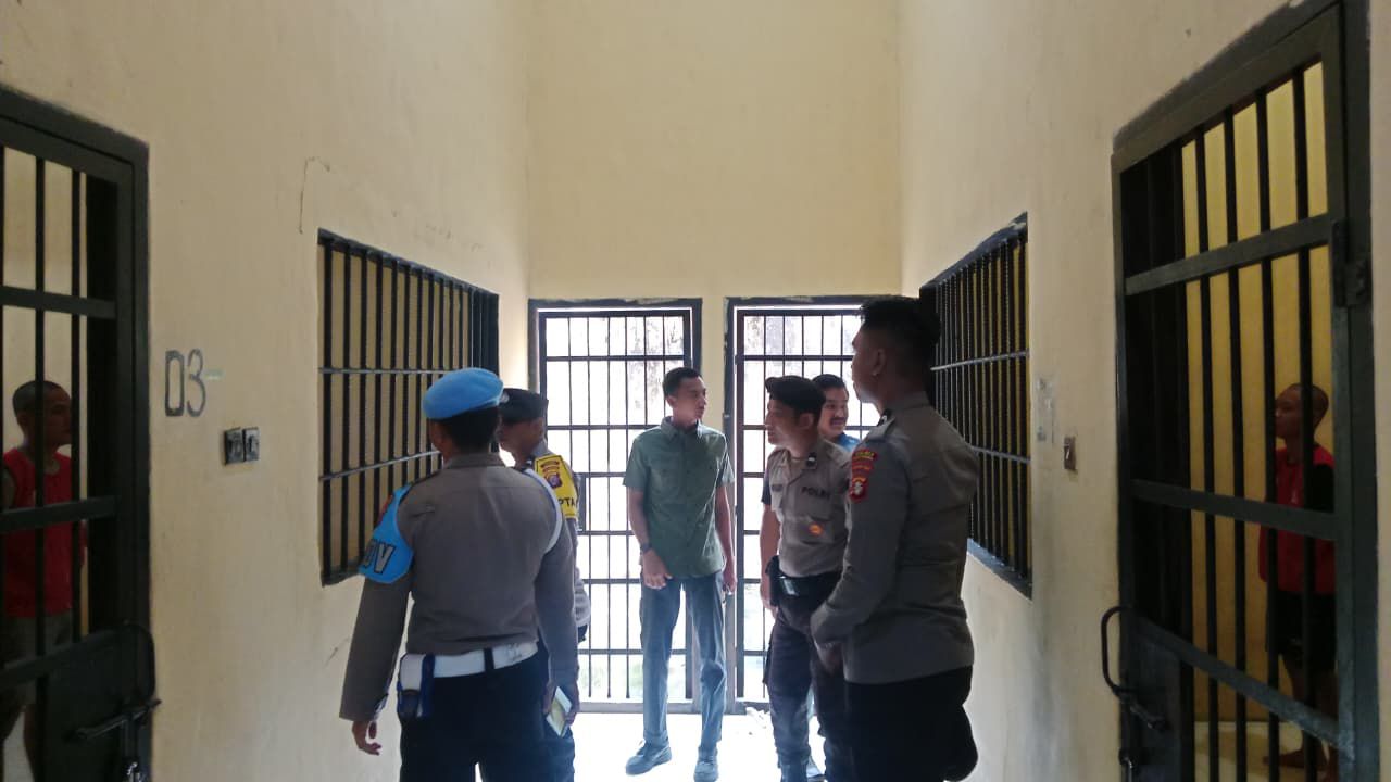 Pengecekan Tahanan Pasca Serah Terima Piket Jaga di Polres Katingan