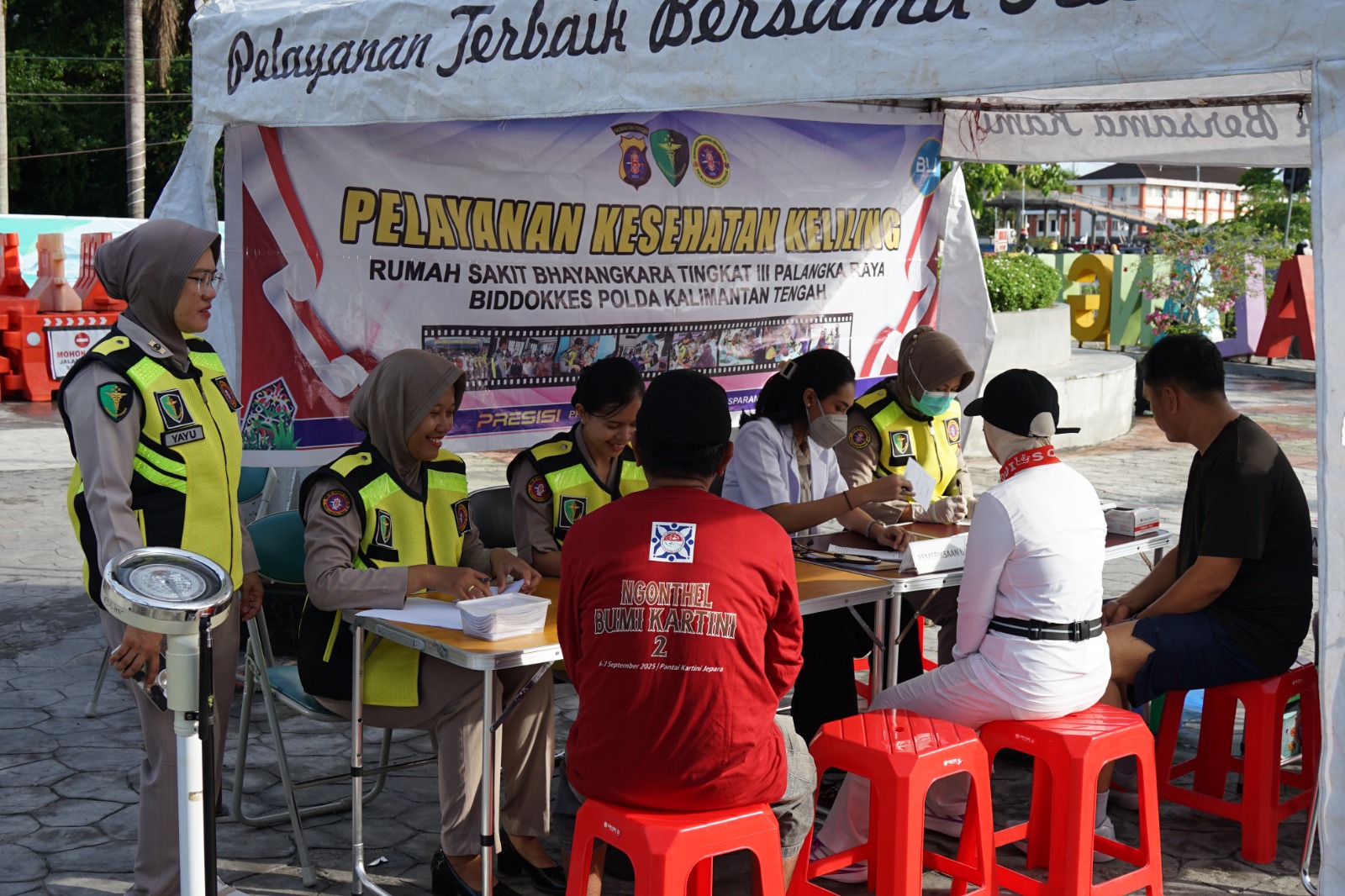 Tingkatkan Kesadaran Hidup Sehat, Rumkit Bhayangkara Hadirkan Layanan Kesehatan Gratis di CFD