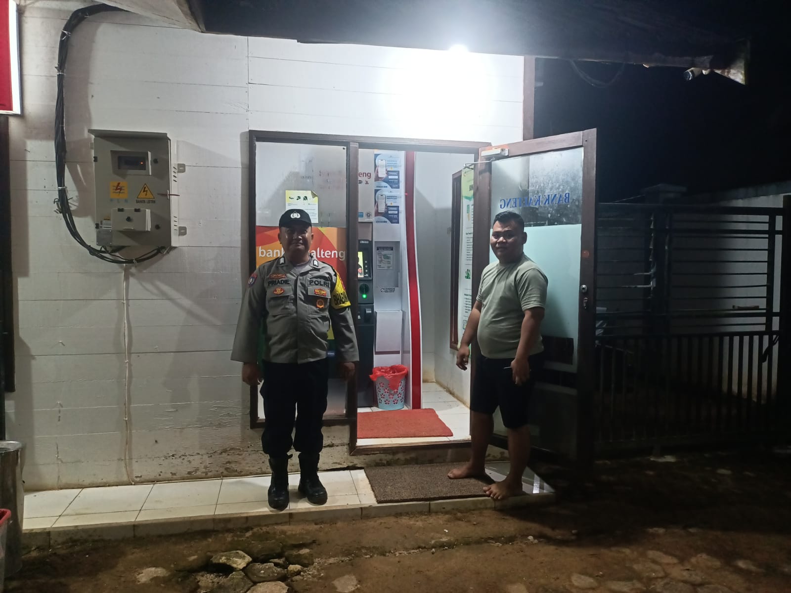 Giat Patroli Malam Polsek Marikit Menyasar ke Beberapa Objek Vital.