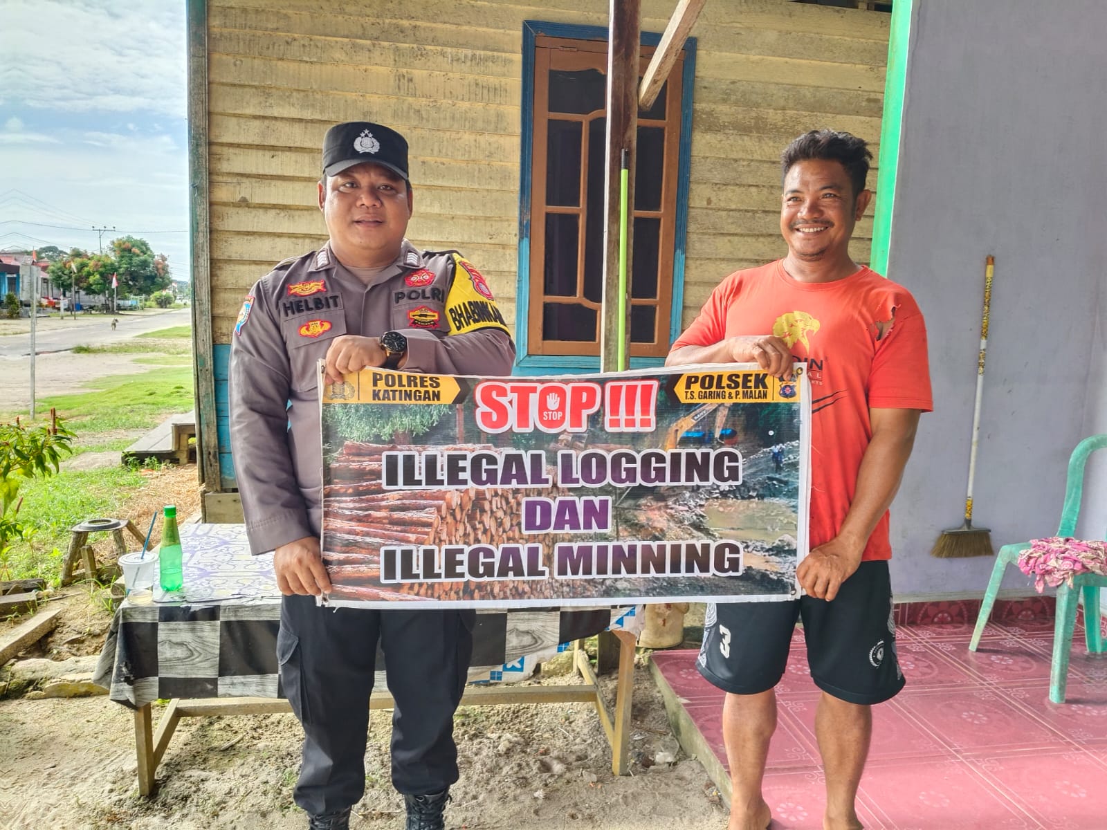 Bhabin Polsek Tws Garing gencar gencar dan Pulau Malan rutin sosialisasi larangan ilegal Logging dan Meaning.