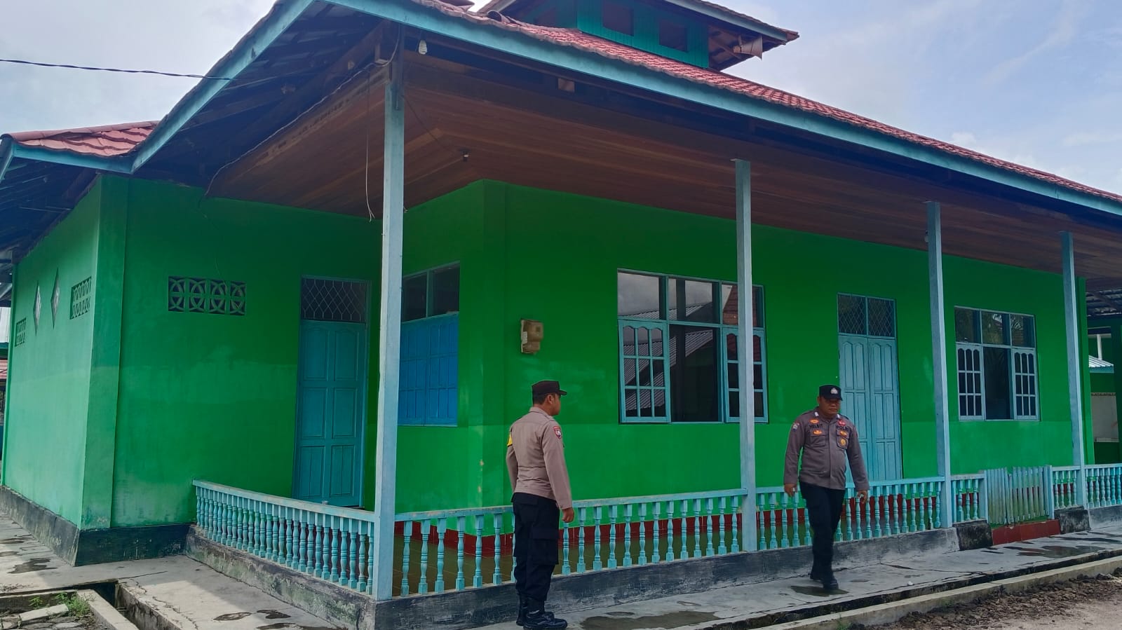 Patroli Dialogis, Polsek Tewang Sangalang Garing dan Pulau Malan Sampaikan Imbauan Kepada Warga.