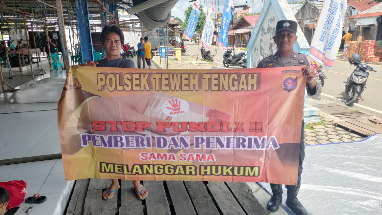 Berastas Aktivitas Pungutan Liar, Polsek Teweh Tengah Sosialiasikan Stop Pungli Kepada Masyarakat