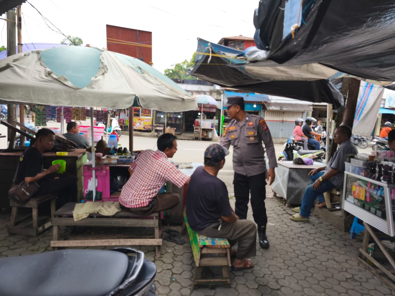 Sosialisasikan Germas Kepada Masyarakat, Polsek Teweh Tengah Himbau Agar Tetap Menjaga Dan Membiasakan Hidup Bersih