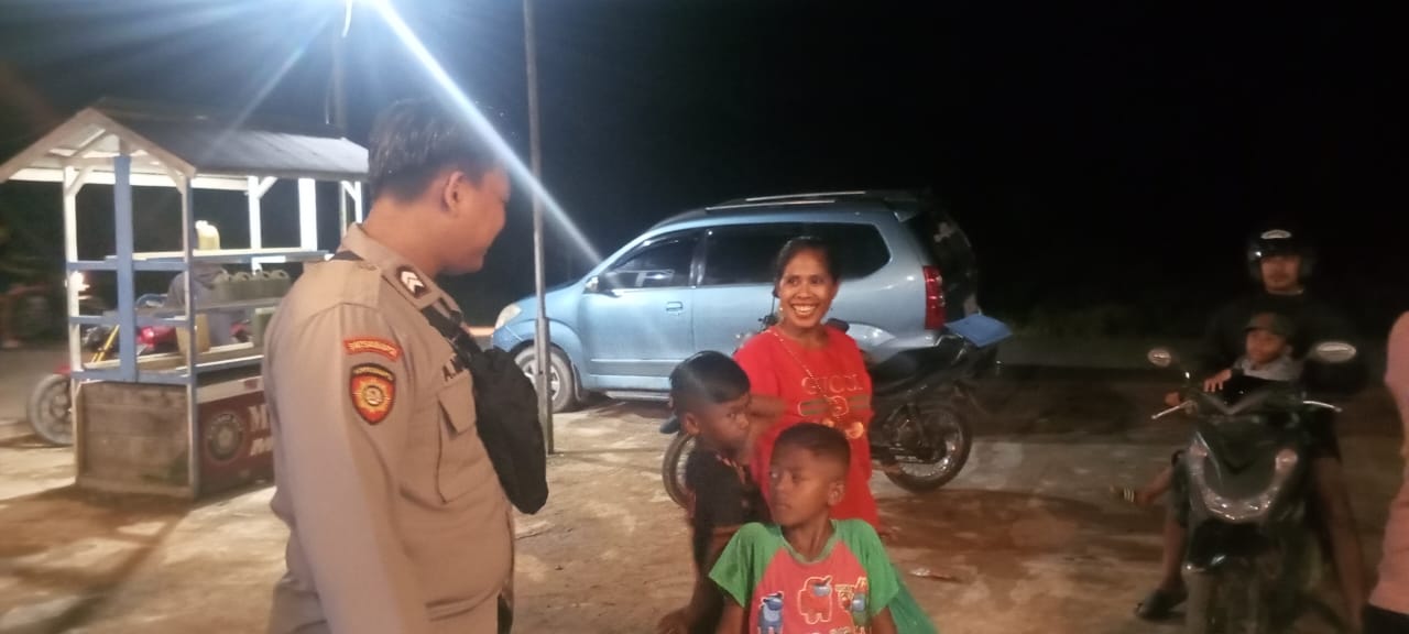 Piket Polsek lamandau melaksanakan Silaturahmi ke masyarakat