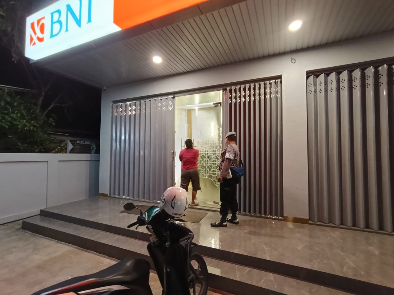 Piket Malam Polsek Bulik Patroli ke Perbankan (ATM) diwilkum Polsek Bulik