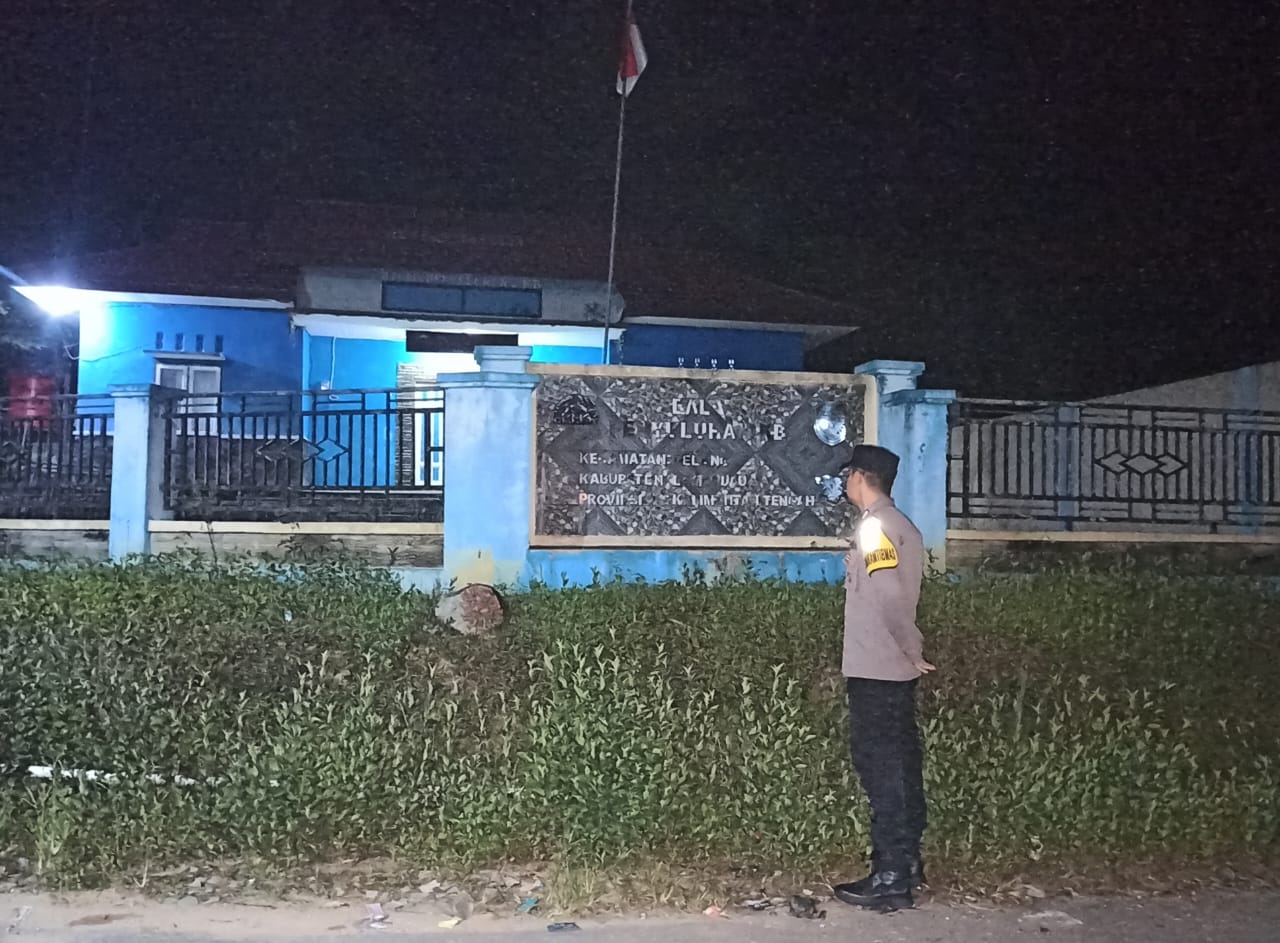 Piket Polsek Delang melaksanakan giat patroli dimalam hari