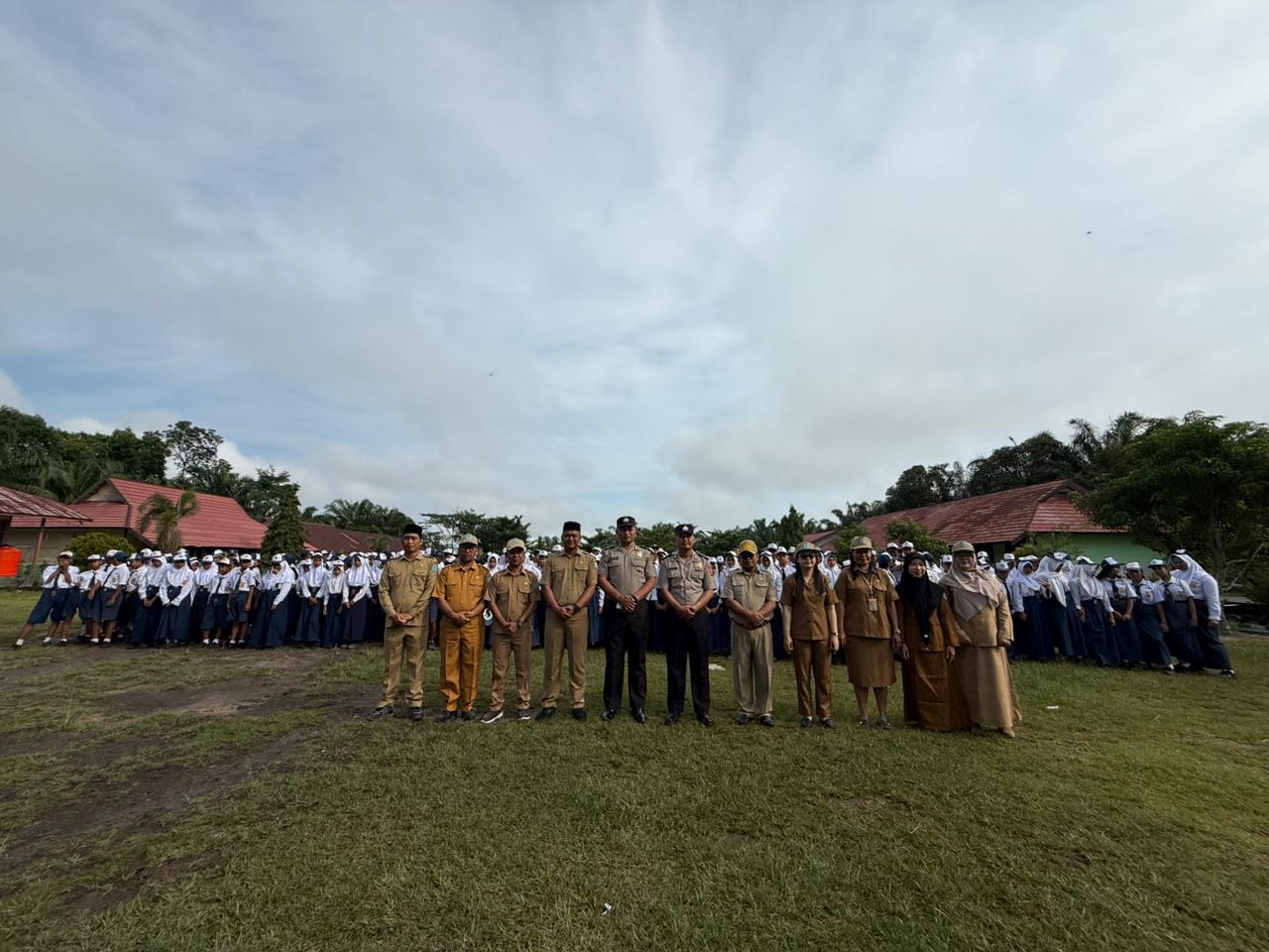 Sat Binmas Polres Lamandau Ajak Pelajar SMPN 2 Bulik Cegah Bullying dan Kenakalan Remaja