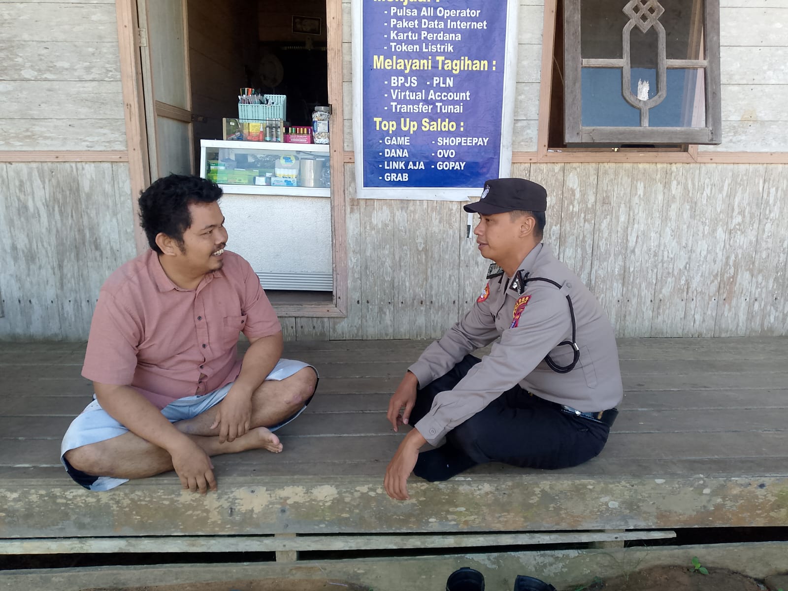 Cooling System Piket Polsek Marikit Sambang dan Sosialisasi untuk Wujudkan Situasi Kondusif di Kec Marikit.