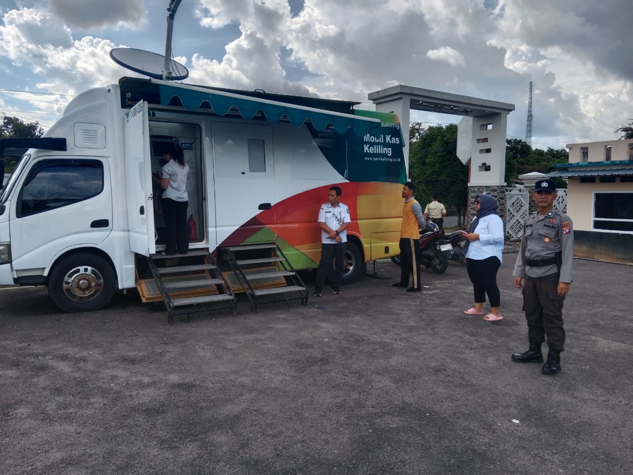 Piket Malam Polsek Bulik Patroli ke Perbankan (ATM) diwilkum Polsek Bulik