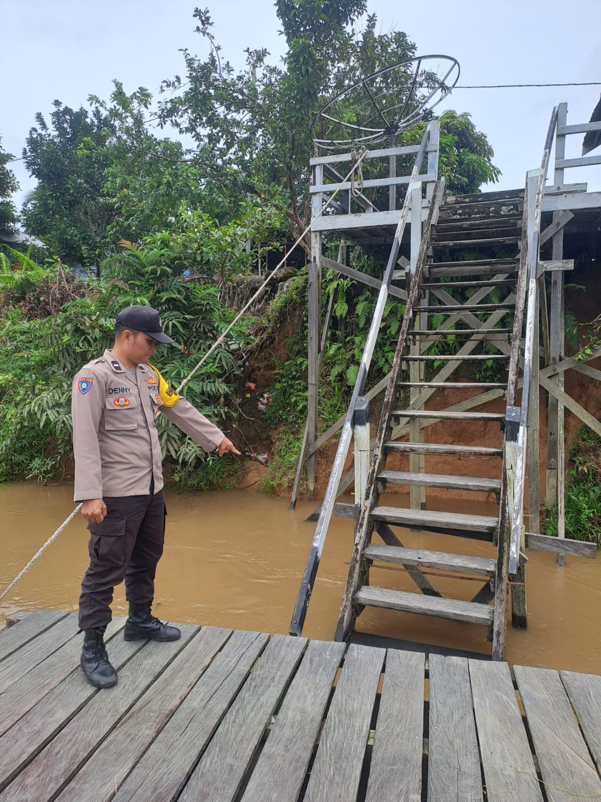 Debit Air terpantau normal , Polsek Katingan Hulu dan Bukit Raya Imbau Warga agar tetap selalu waspada.