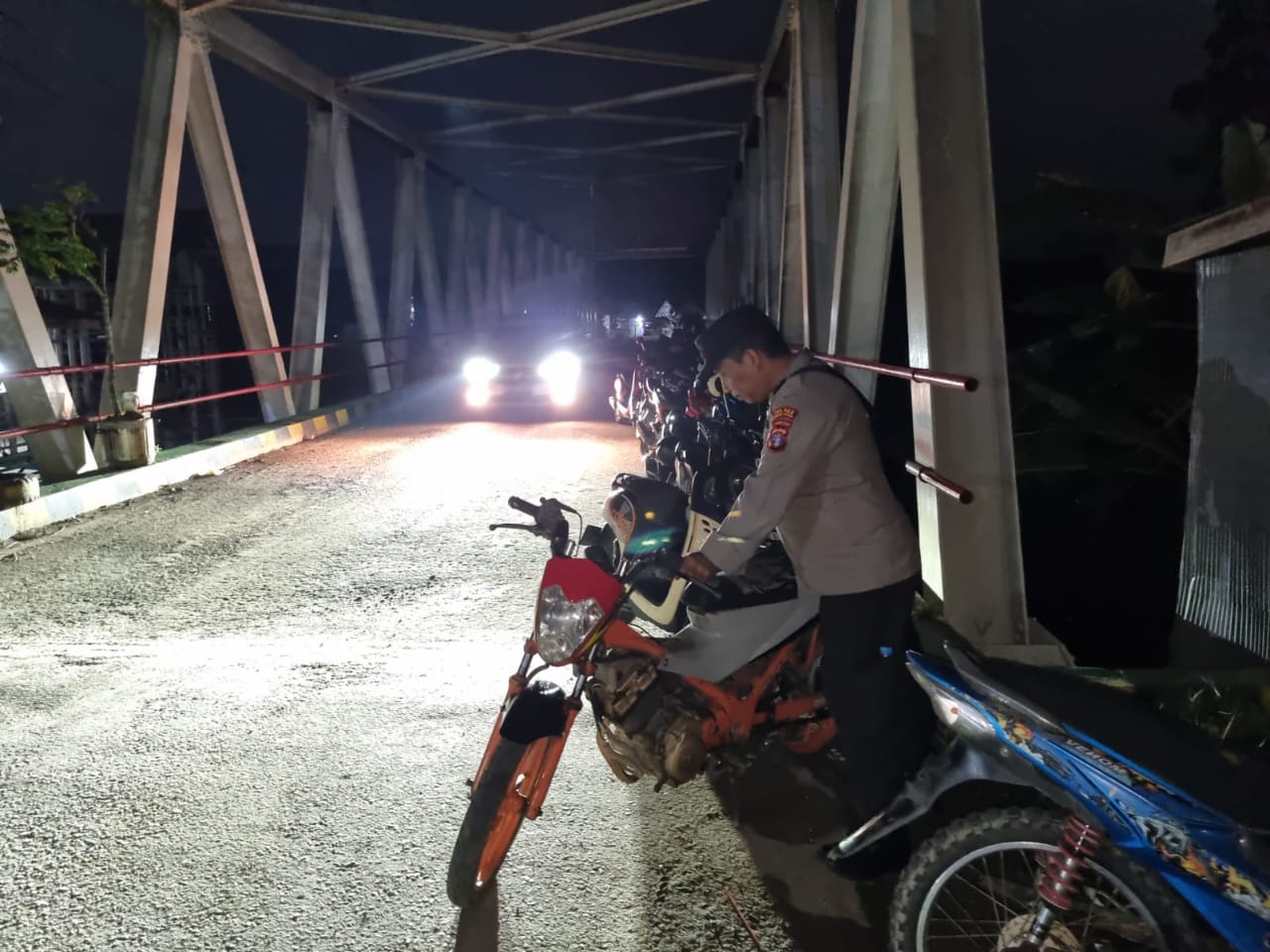 Cegah Aktivitas Kriminalitas Pada Malam Hari, Polsek Teweh Tengah Laksanakan Patroli Malam