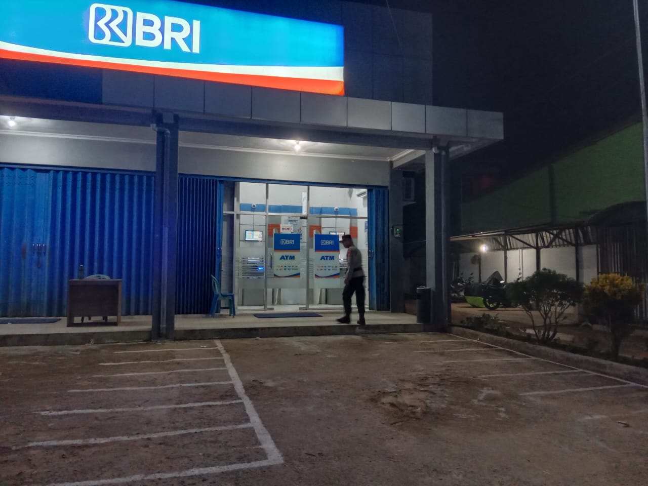 Piket Malam Polsek Bulik Patroli ke Perbankan (ATM) diwilkum Polsek Bulik