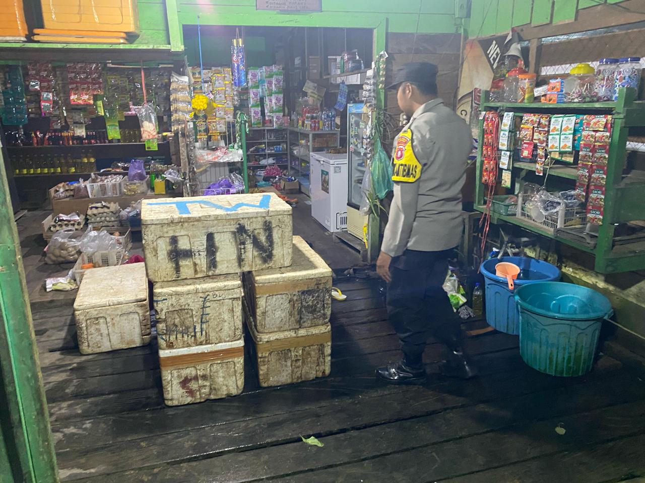 Piket Polsek Delang Silaturahmi Ke Masyarakat