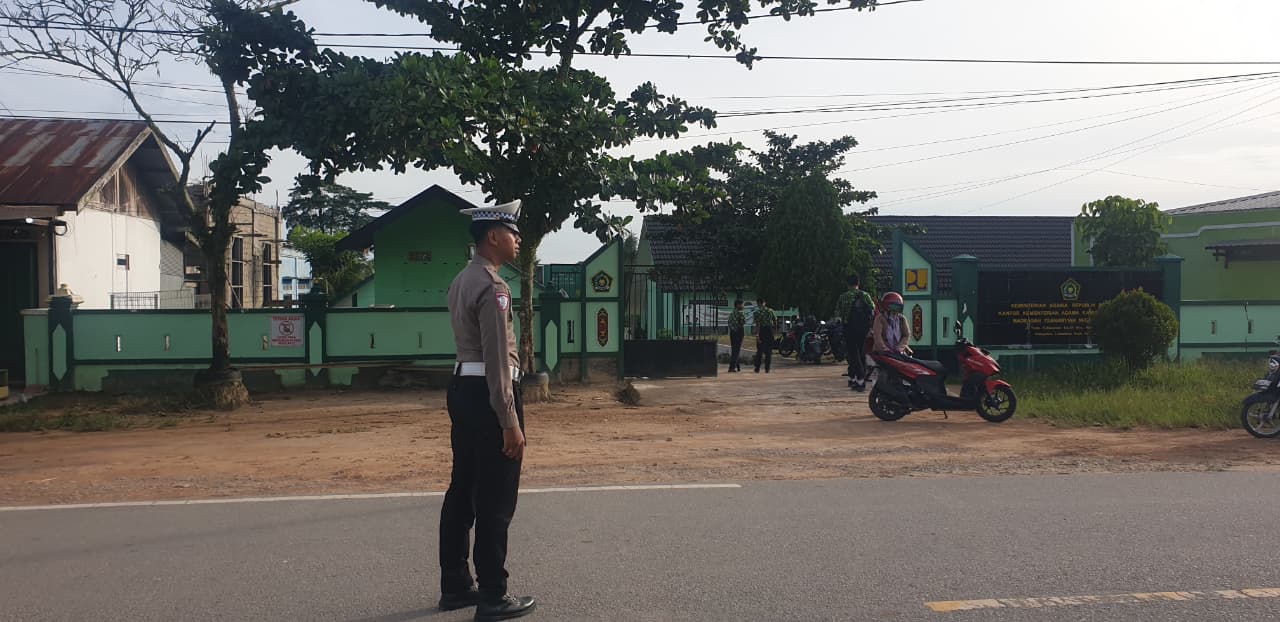 Sat Lantas Giatkan Gatur Lalin di Sekolah Mts Negeri