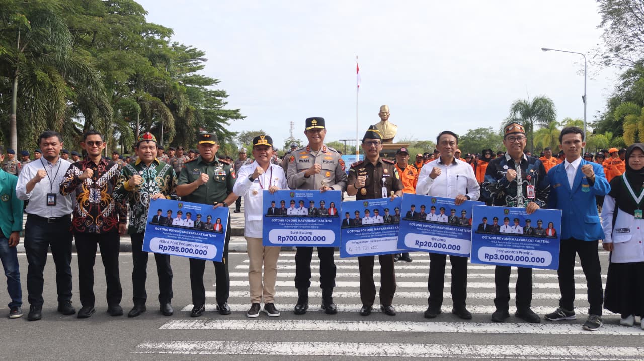 Wujud Solidaritas, Kapolda Kalteng Bersama Gubernur dan Pangdam Lepas Bantuan Kemanusiaan untuk Korban Bencana di Sumatera