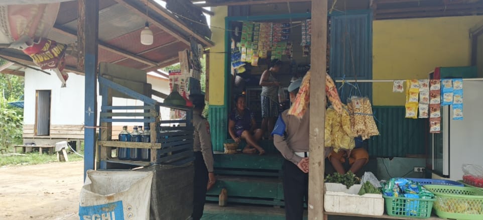 Patroli Dialogis, Polsek Tewang Sangalang Garing dan Pulau Malan Sampaikan Imbauan Kepada Warga.