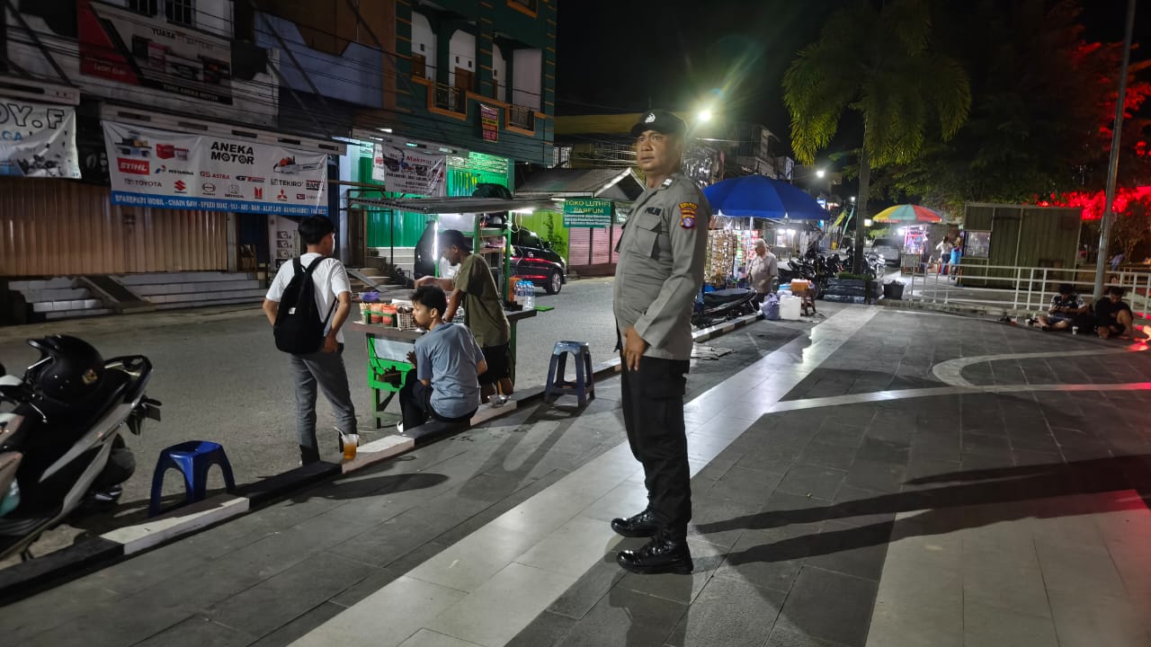 Cegah Aktivitas Premanisme Pada Malam Hari, Polsek Teweh Tengah Berikan Himbauan Kepada Masyarakat Agar Selalu Waspada