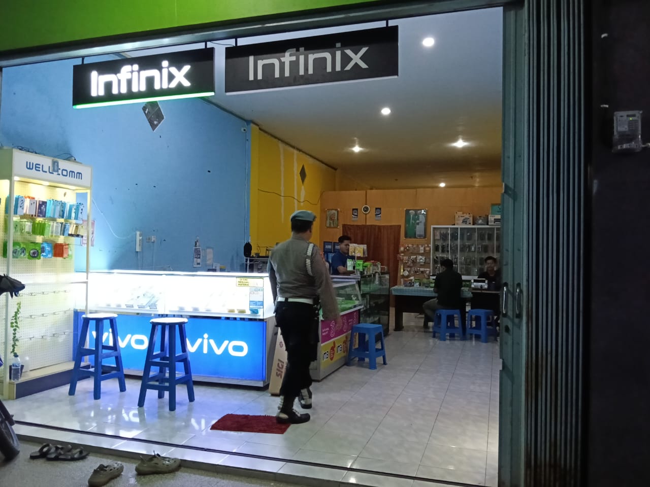 Piket Polsek Bulik melaksanakan sambang dan Silaturahmi kemasyarakat