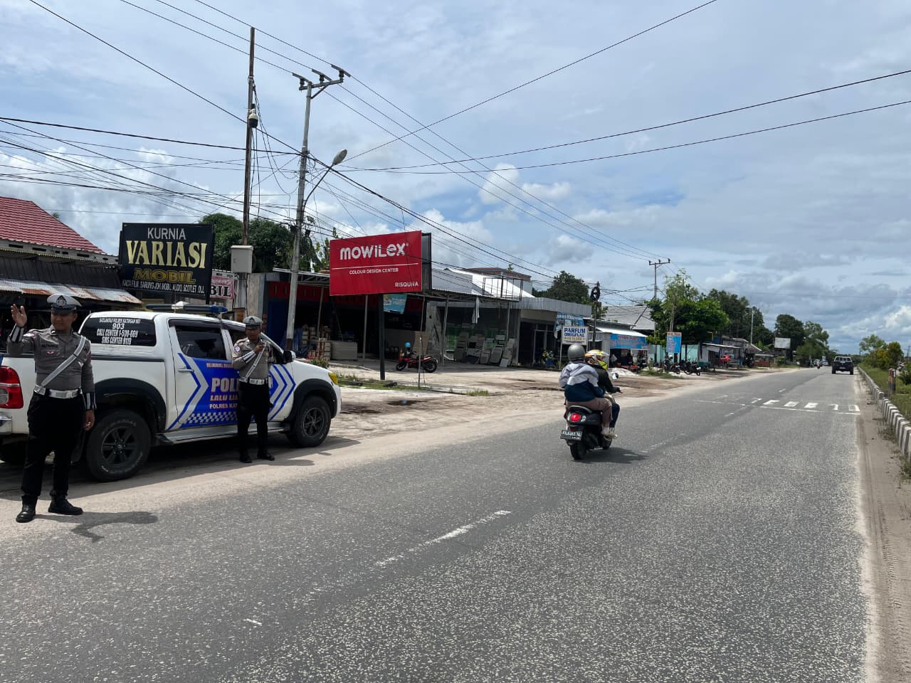 PENLING, Satlantas Polres Katingan Penyuluhan Keliling Kepada Para Pengendara