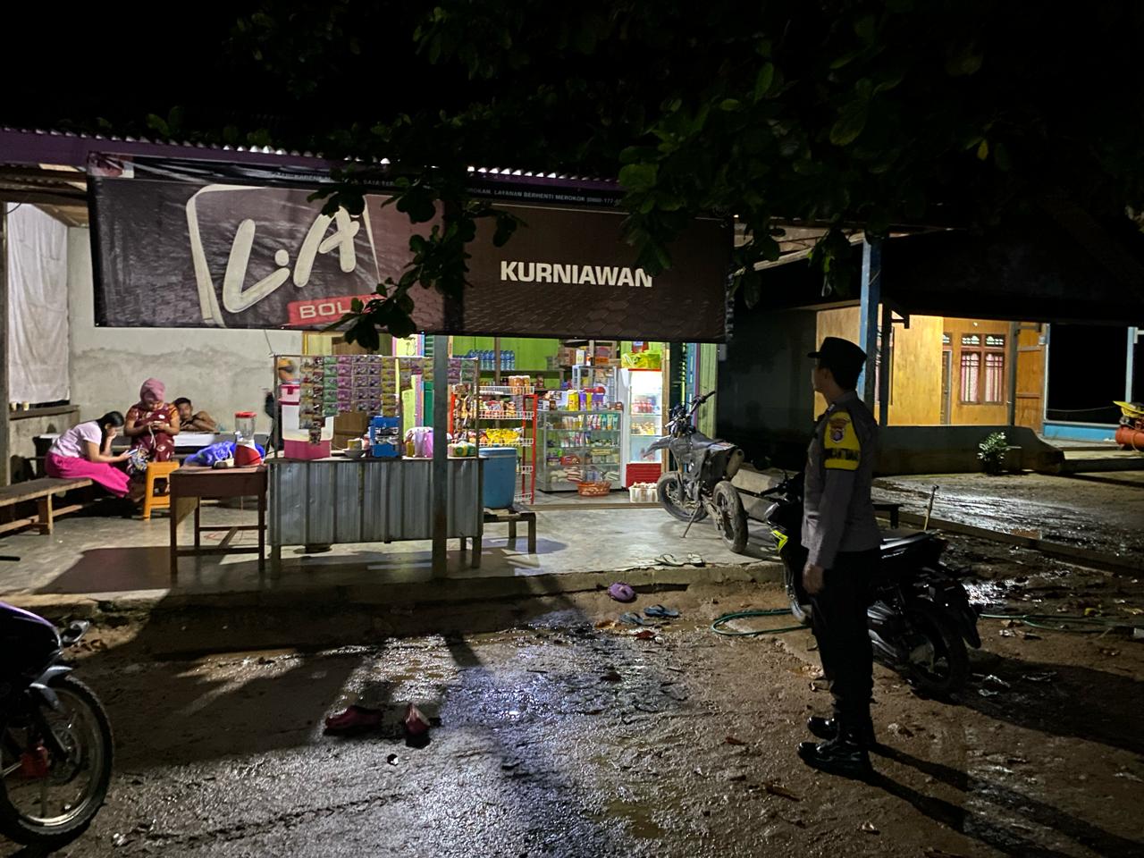 Piket Polsek Delang Silaturahmi Ke Masyarakat