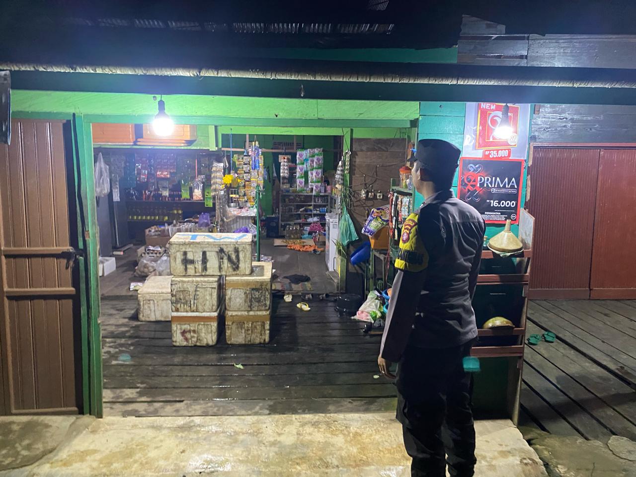 Piket Polsek Patroli kepertokoan diwilkum Polsek Delang