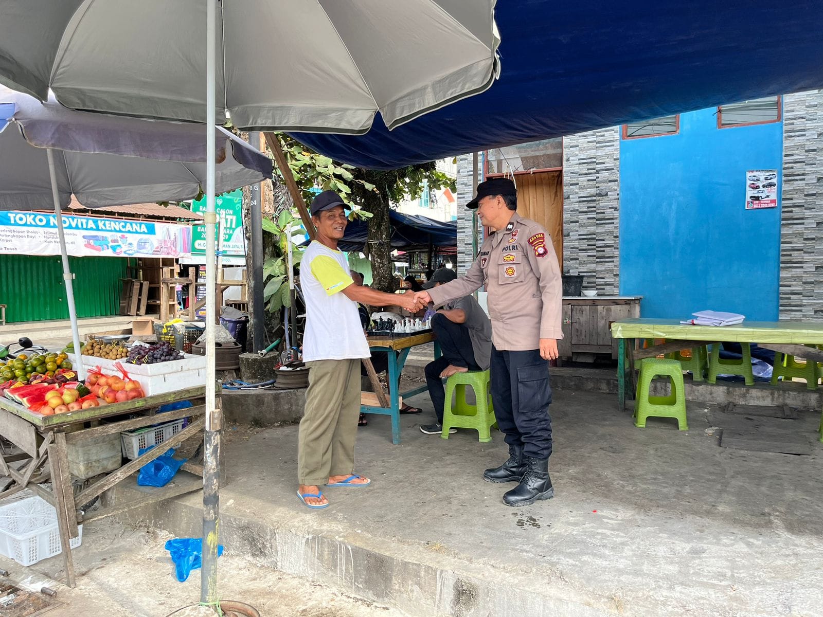 Sampaikan Pola Hidup Sehat Kepada Warga, Polsek Teweh Tengah Sosialisasikan Germas ke Masyarakat