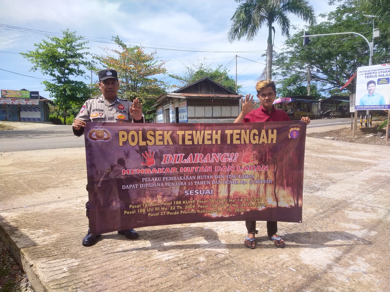 Himbau Tentang Bahaya Membakar Hutan, Polsek Teweh Tengah Sampaikan Stop Karhutla kepada Warga