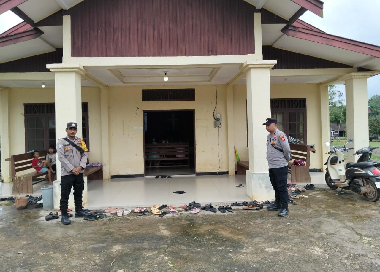 Berikan kenyamanan beribadah personel Polsek Marikit Laksanakan Pam Ibadah Minggu.