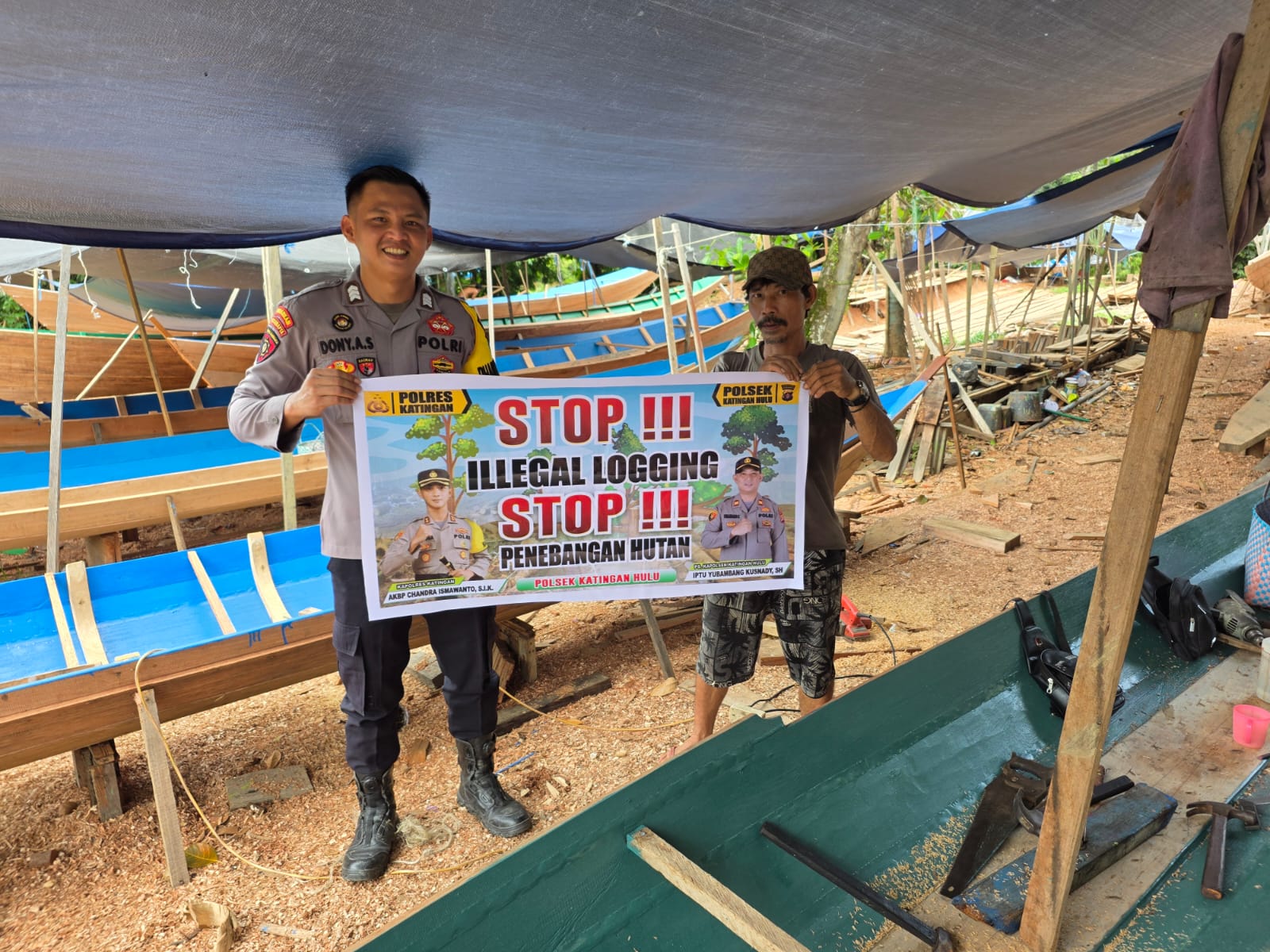 Upaya Pencegahan Penebangan Hutan secara Liar (Ilegal Logging), Bhabinkamtibmas sosialisasi kepada masyarakat.