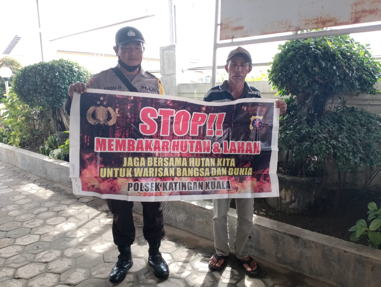 Cegah Kebakaran Hutan Dan Lahan, Bhabinkamtibmas Gencar Sosialisasi Ke Masyarakat