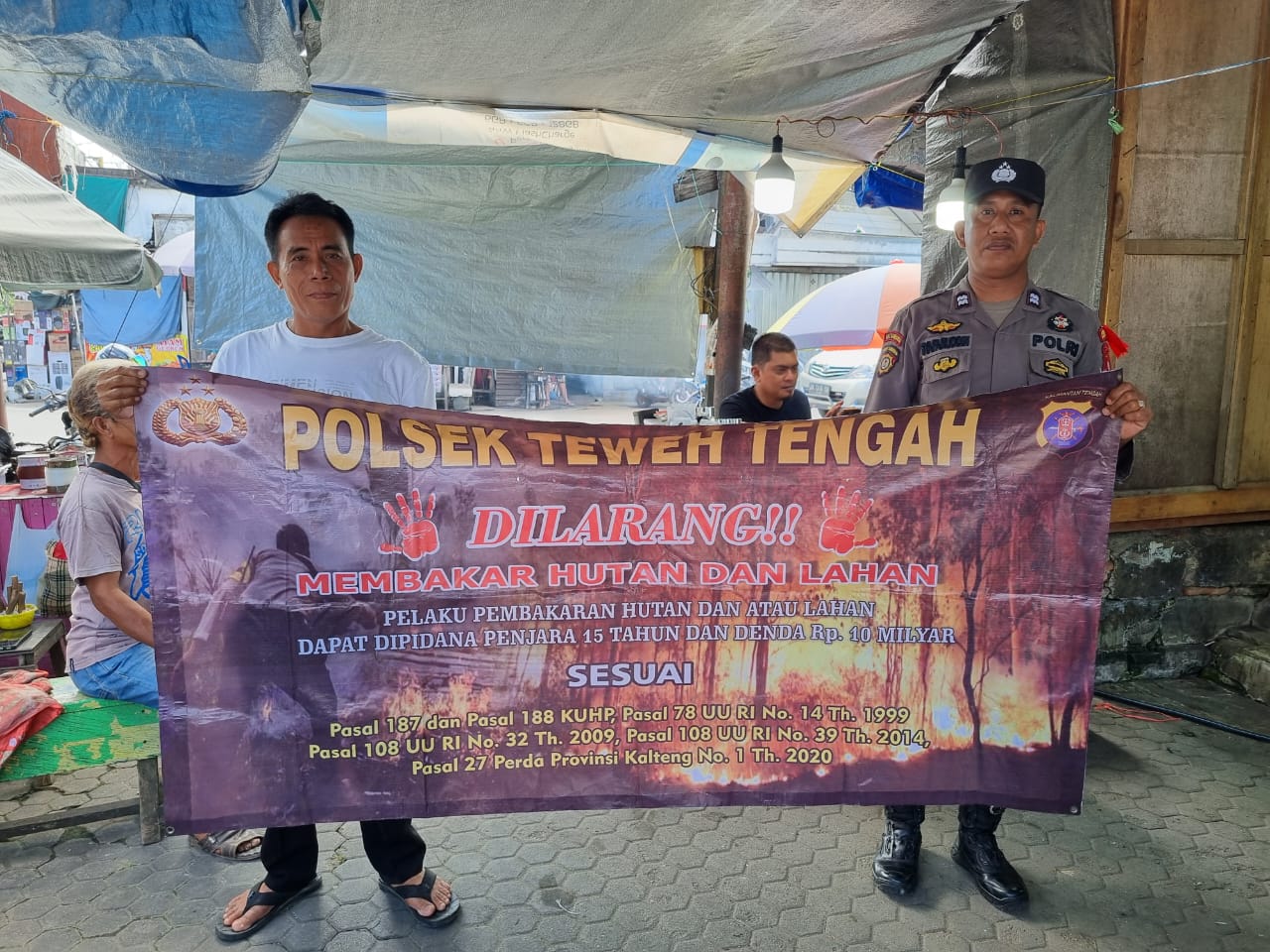 Jaga Kelestarian Hutan, Polsek Teweh Tengah Sampaikan Stop Karhutla Ke Warga