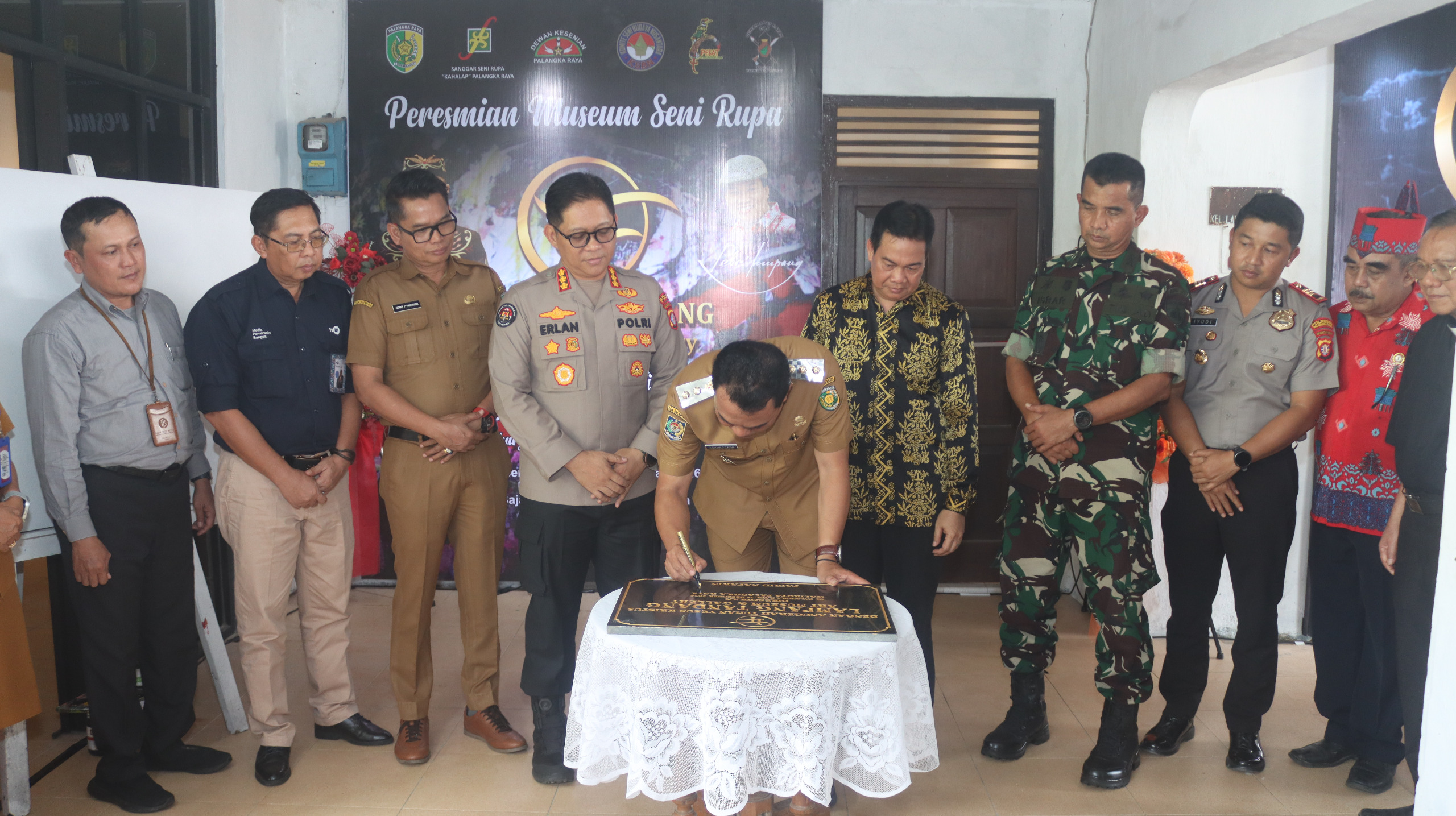 Hadiri Peresmian Museum Seni dan Pameran Lukisan Lampang Tandang, Kabidhumas Polda Kalteng: Wujud Dukungan Polri untuk Kemajuan Seni dan Budaya