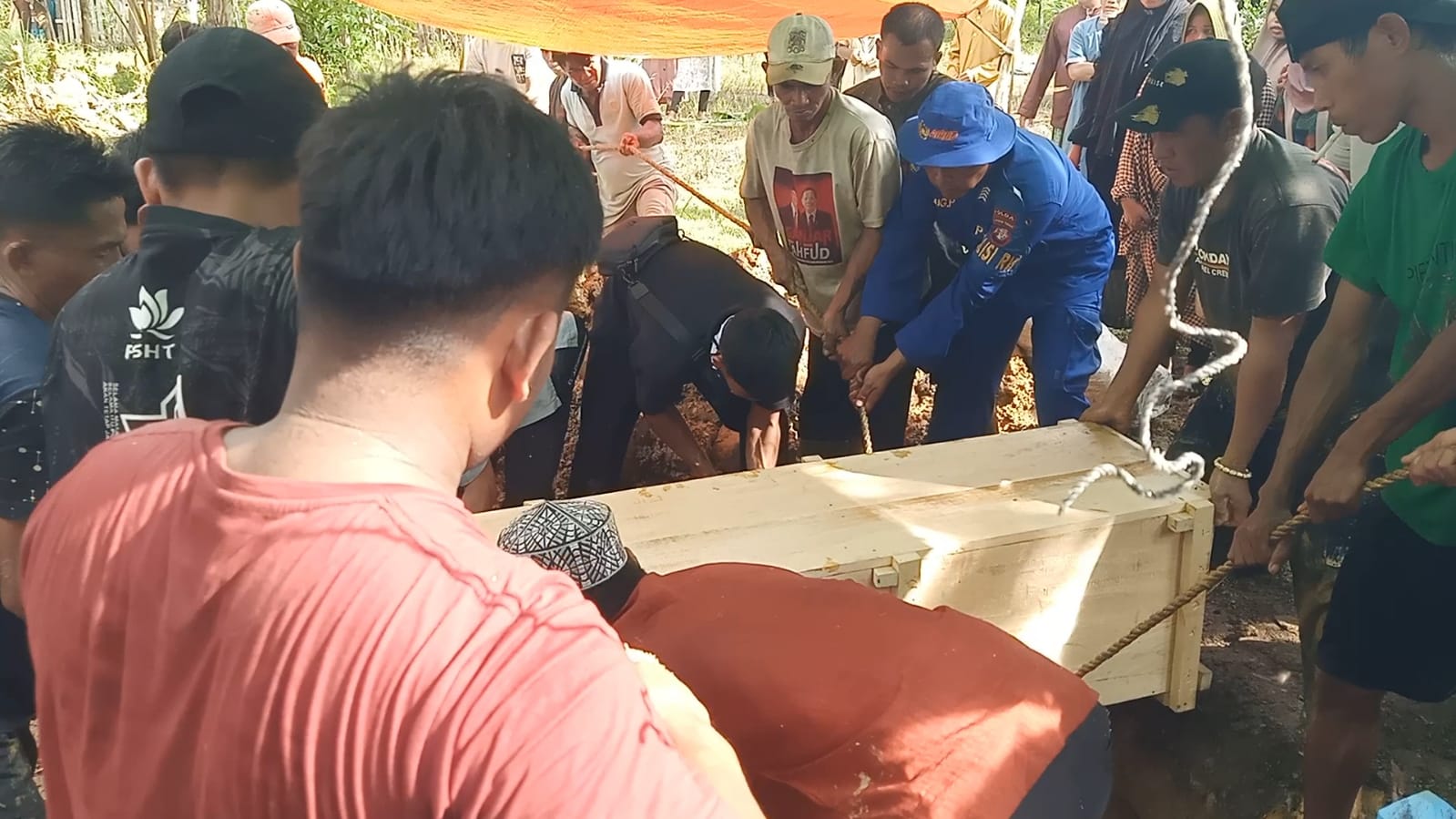 Polisi RW, Ditpolairud Polda Kalteng Sambang Duka Ke Rumah Warga Binaan