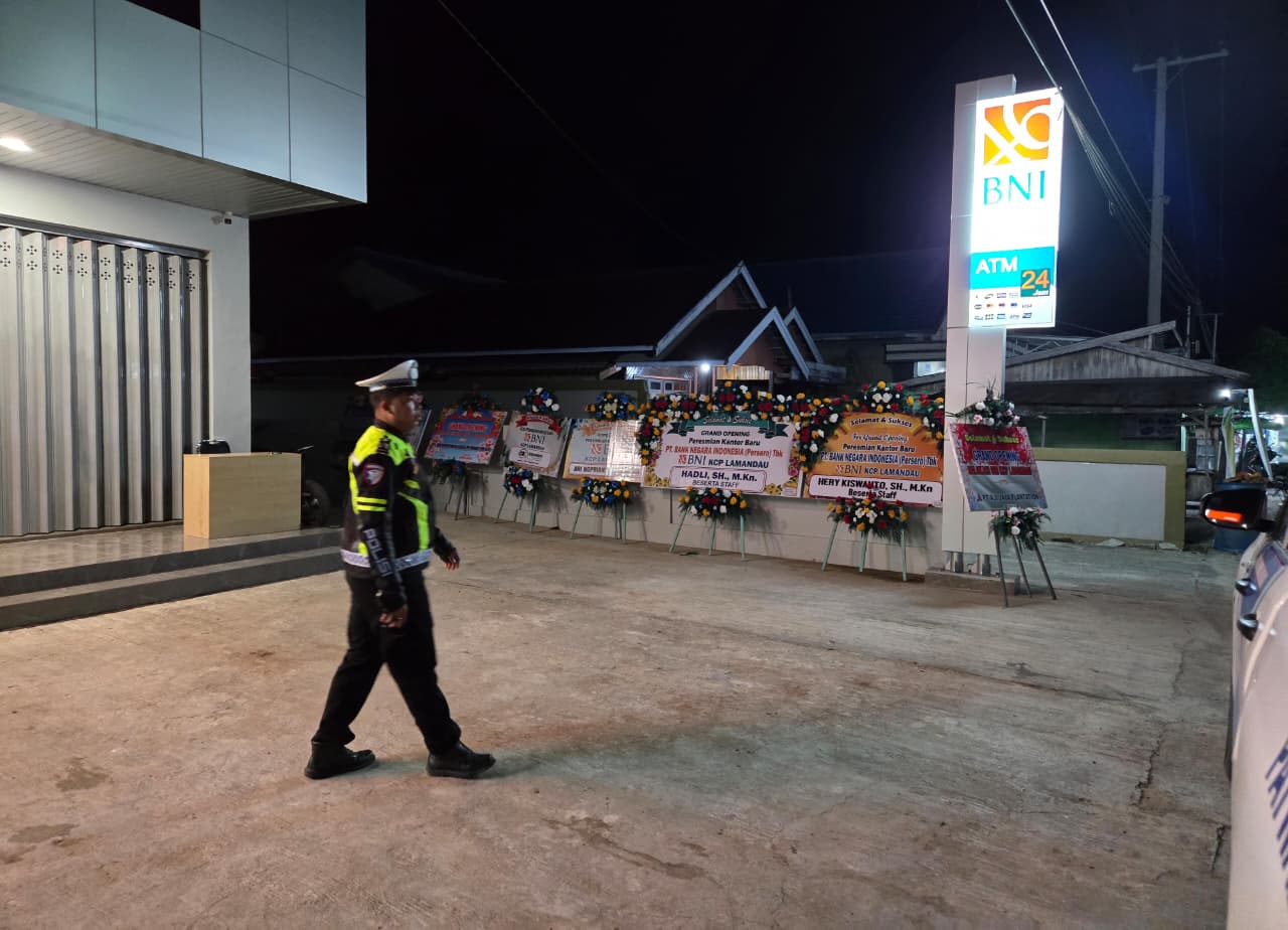 Sat Lantas Polres Lamandau Gelar Patroli Malam di Objek Vital Demi Ciptakan Kamtibmas Kondusif