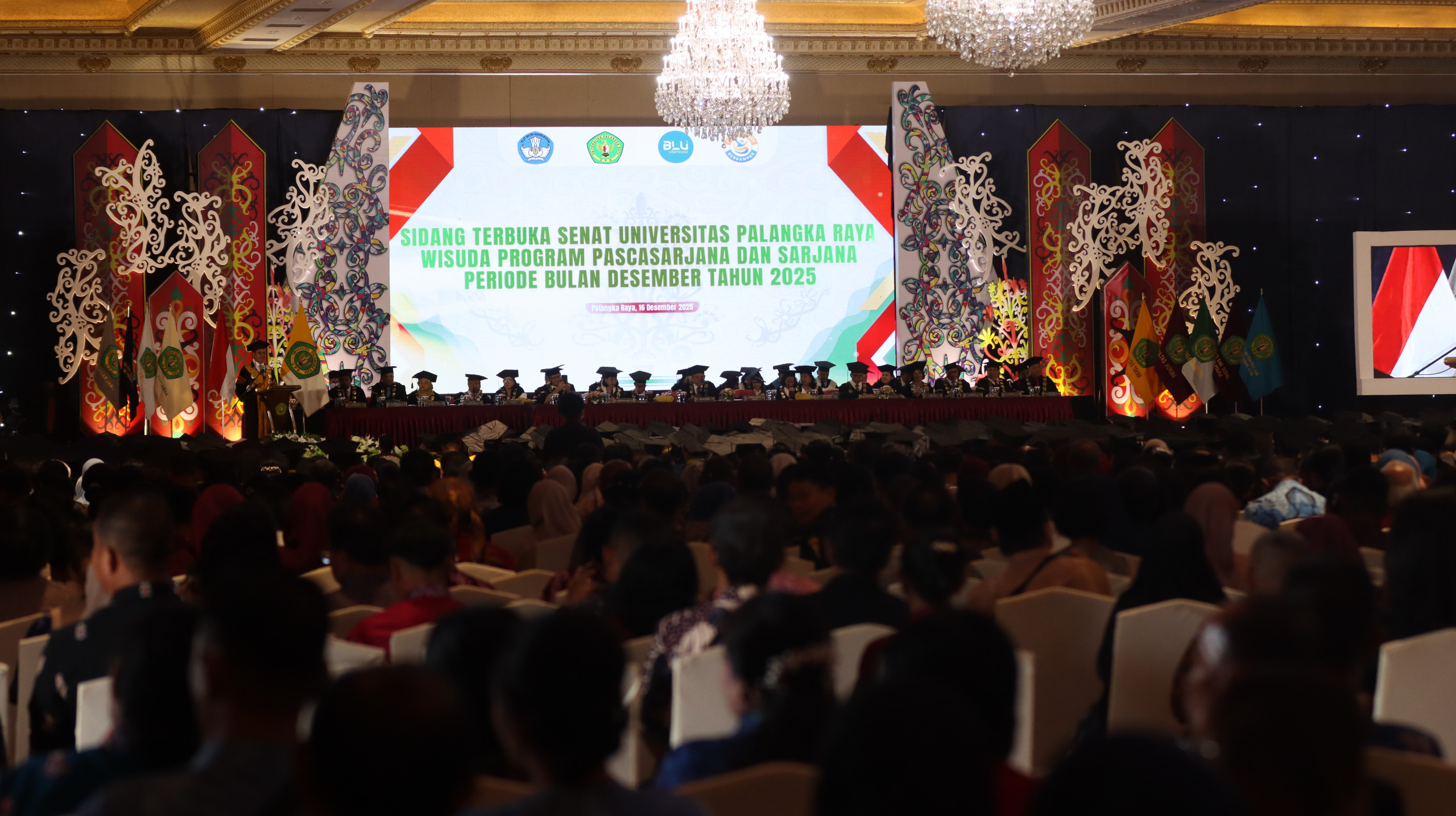 Dukung Dunia Pendidikan, Kabidhumas Polda Kalteng Hadiri Wisuda Mahasiswa UPR