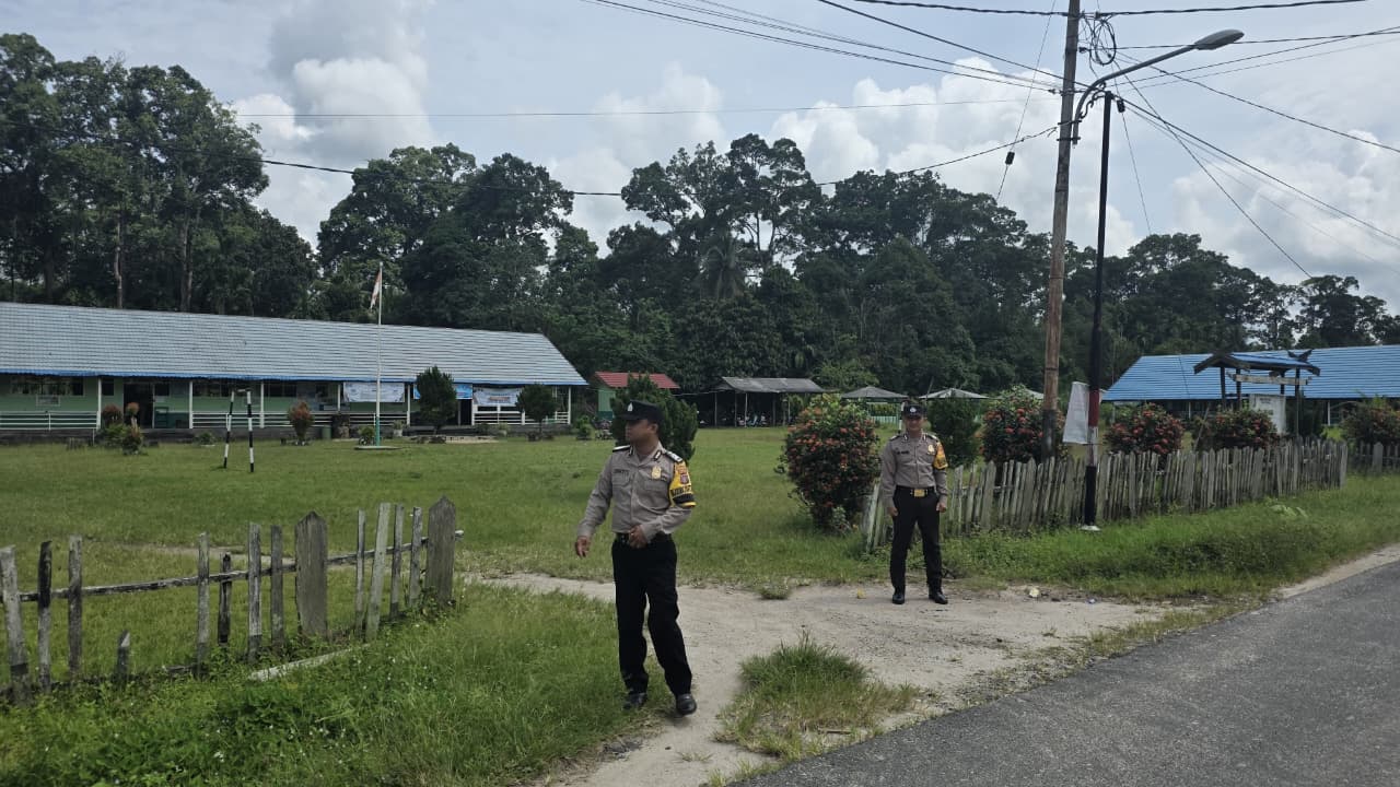 Jaga Kamtibmas, Polsek Tewang Sangalang Garing dan Pulau Malan Laksanakan Patroli Dialogis